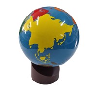 Globus mora i kontinenata u boji